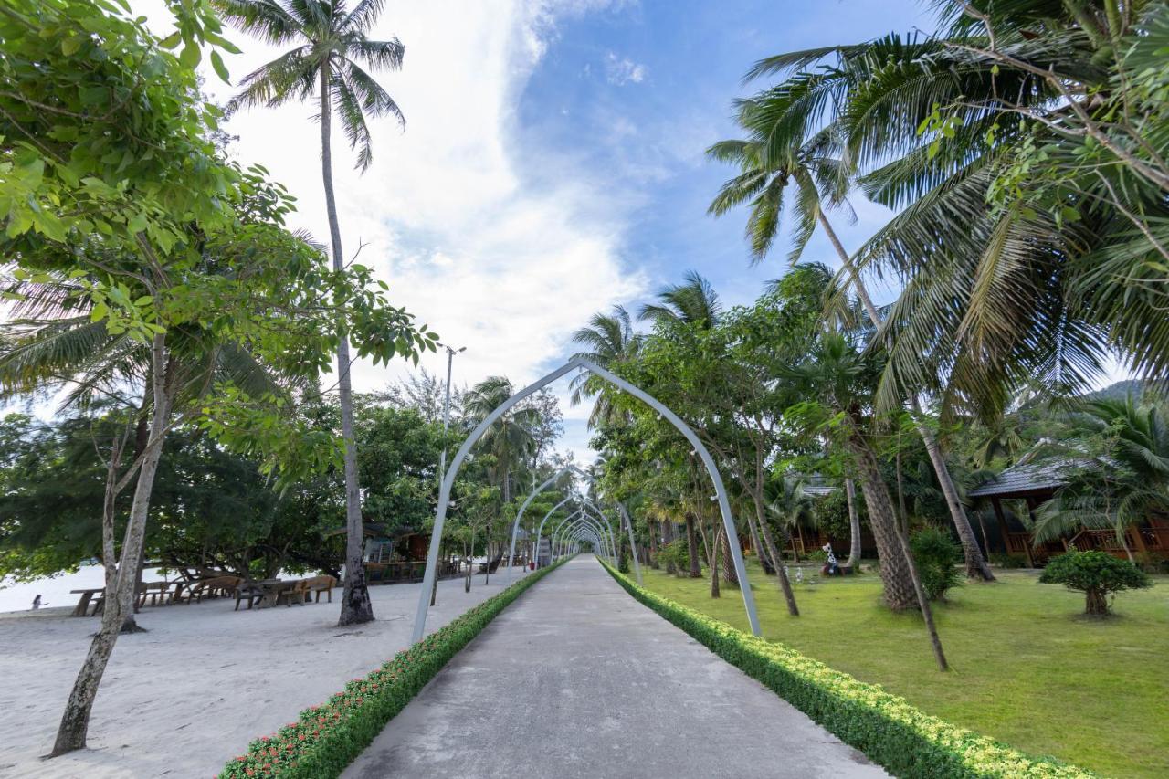 Mafiya Resort Thansour beach Exterior photo